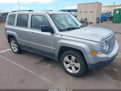 2016 Jeep Patriot Latitude, Normal wear