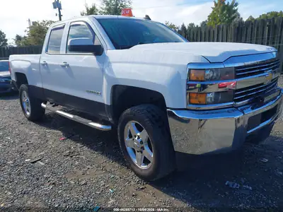 2015 Chevrolet Silverado 2500HD LT, Right front