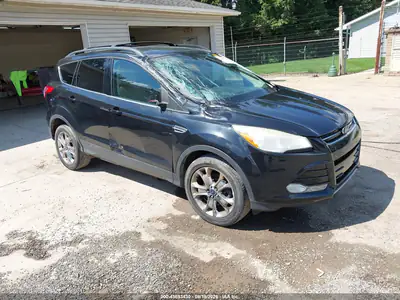 2013 Ford Escape SEL, Передняя часть