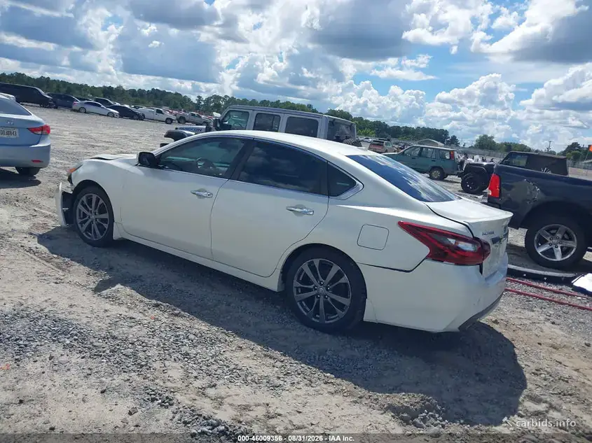 2018 Nissan Altima 2.5 SR 1N4AL3AP5JC268038 — фото 3